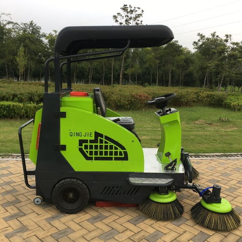 来宾柳宝LB 1850 校园与工厂道路清洁的智能电动解决方案